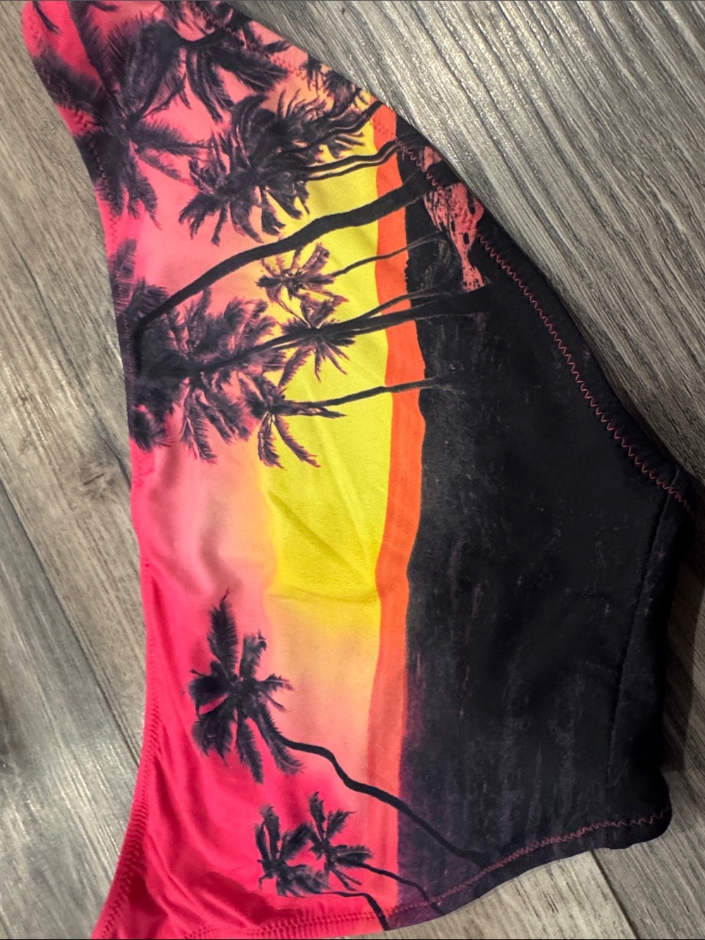 VS Pink Gradient Palm Tree Bikini Set - Picture 11 of 11